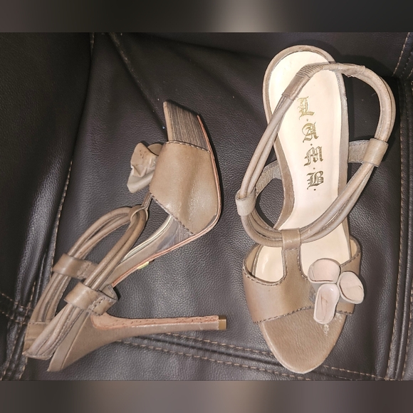 L.A.M.B. Dark Taupe Leather Ultra High Stiletto Heels w. Rosette LAMB size 7.5 - Picture 13 of 16